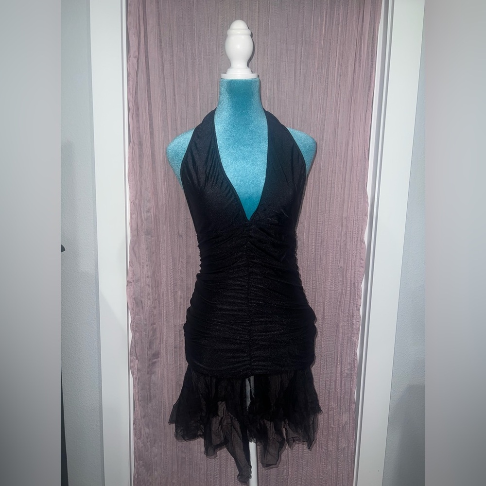 Electric lingerie, Black Ruffled Halter Chemise